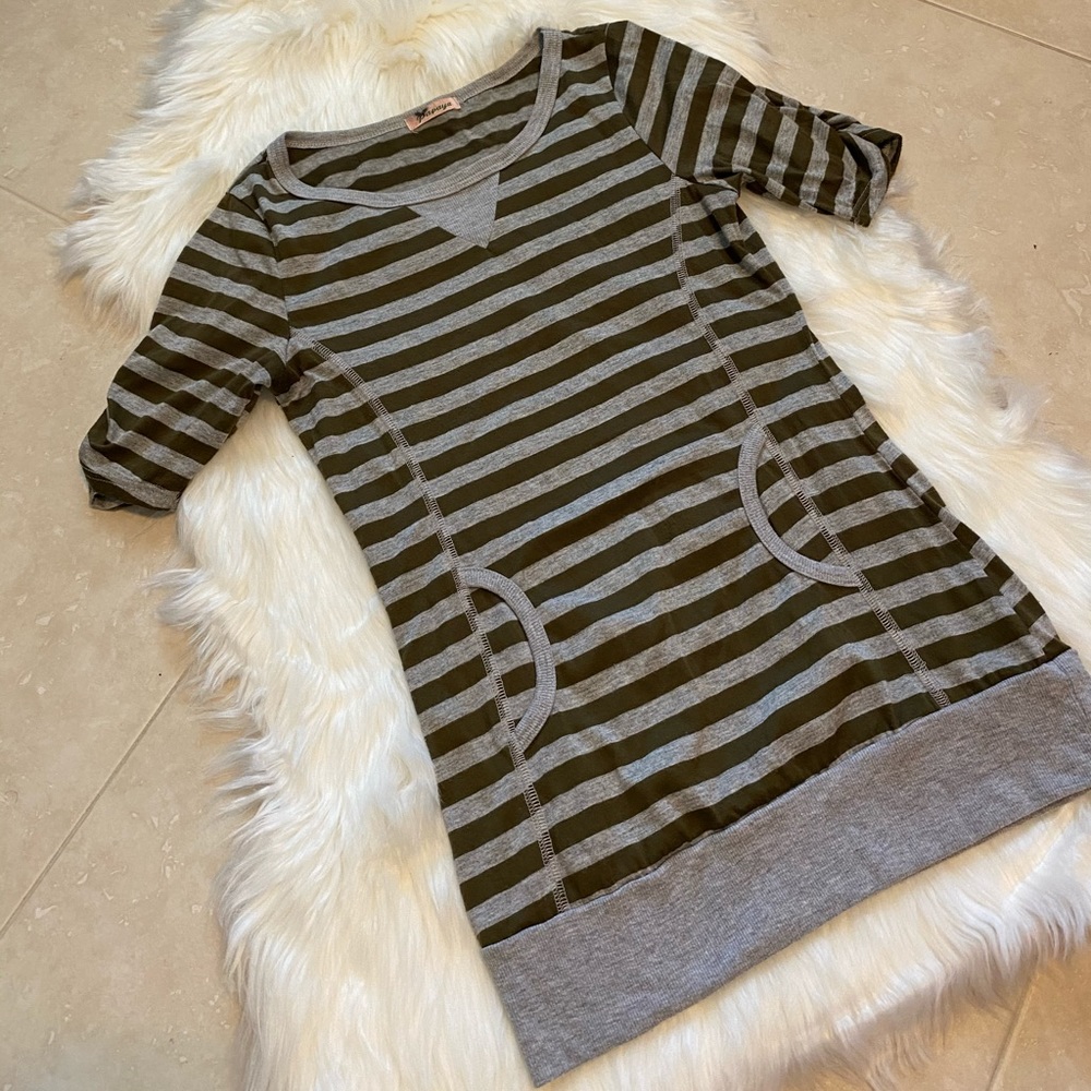 Papaya Gray and Green Striped Tunic Size Small